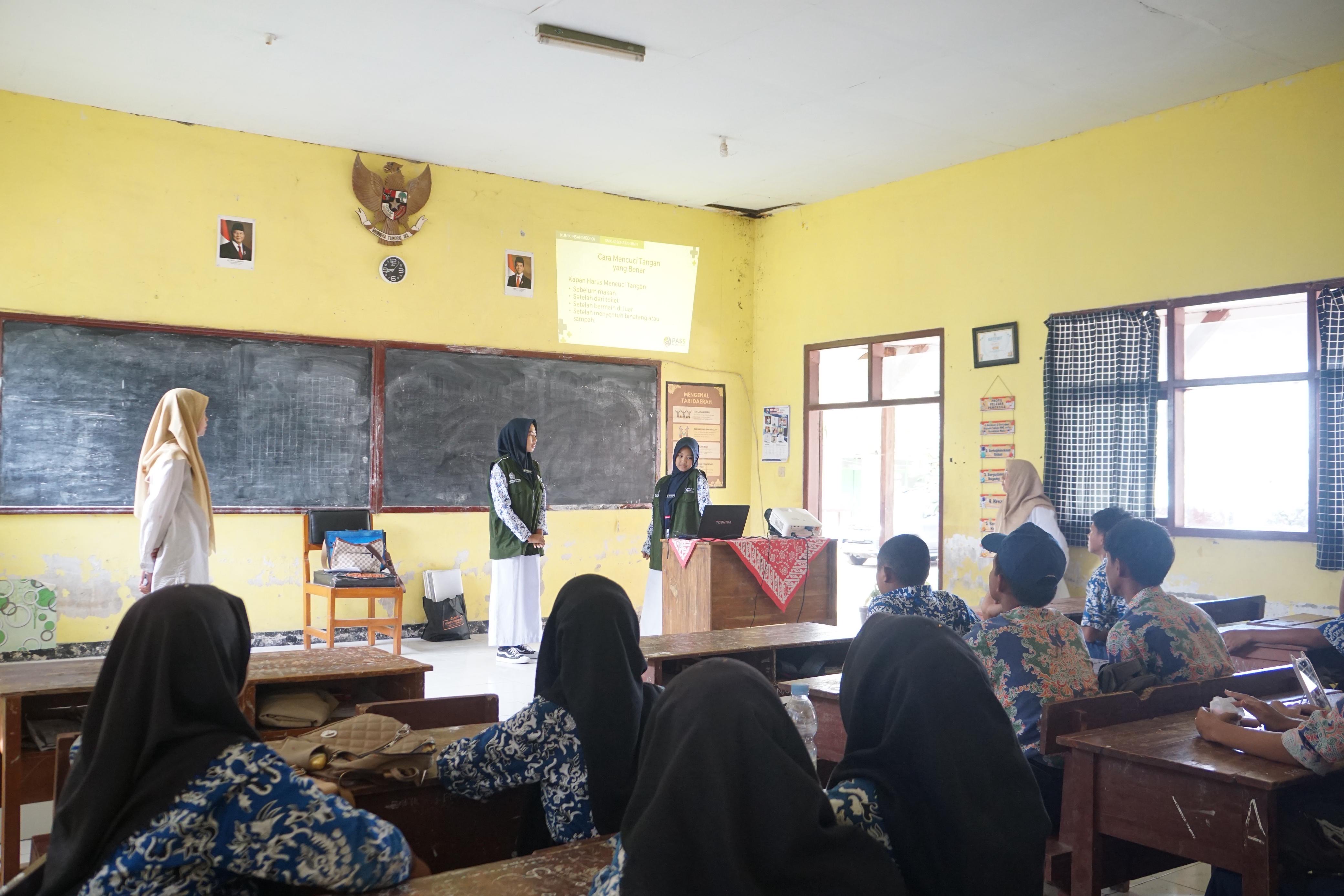 Lembaga Pendidikan Pondok Pesantren Nurul Ulum Gelar Sosialisasi PHBS di Sekolah-Sekolah